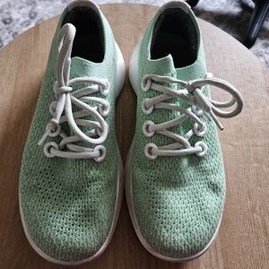 MENS ALLBIRDS SNEAKERS 9